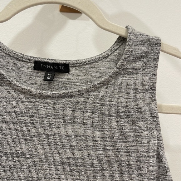 Dynamite Grey Crop Top - Picture 3 of 4